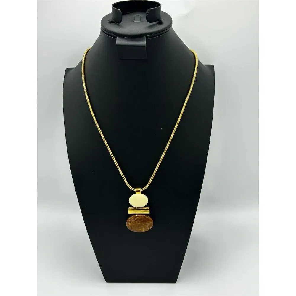 Vintage Avon Gold Tone Oval Pendant Necklace 24